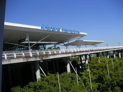 800px-Brisbane_International_Airport